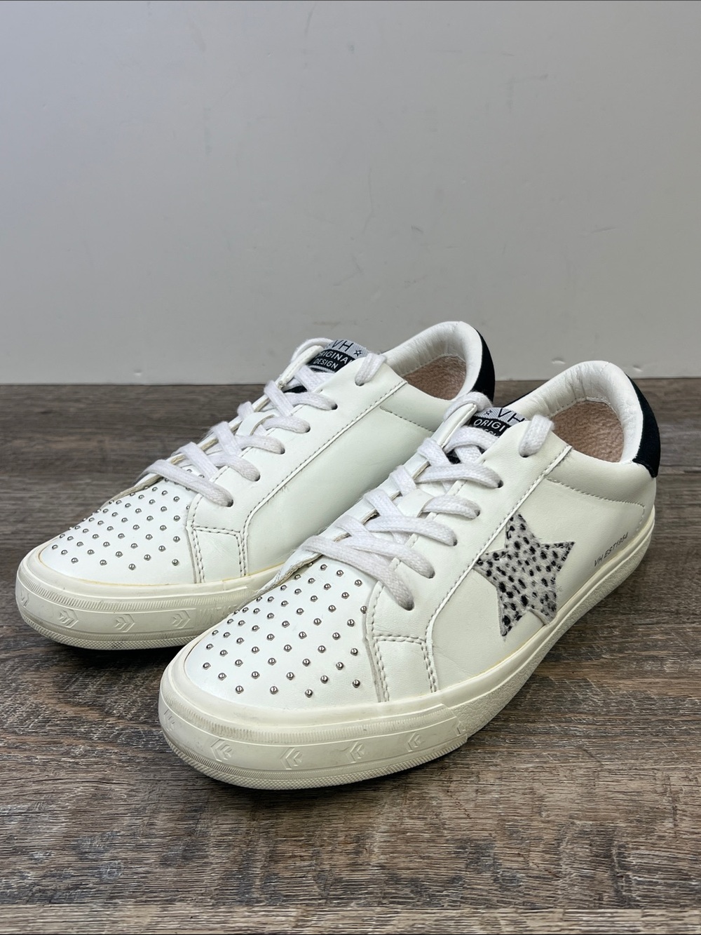 Vintage Havana Mighty-10 Studded Cheetah Star Sneakers | White Leather Low Top